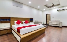 Oyo 43936 Hotel Rajputana Palace Farrukhabad India