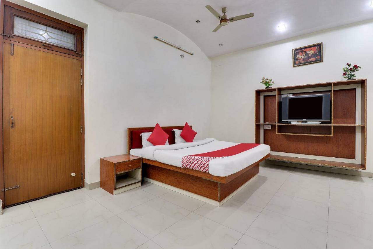 Oyo 43936 Hotel Rajputana Palace Farrukhabad Exterior photo